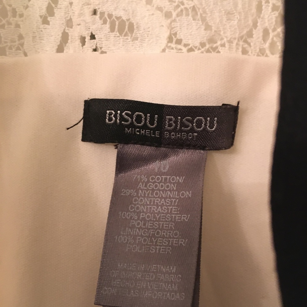 Dress - Picture 3 of 3